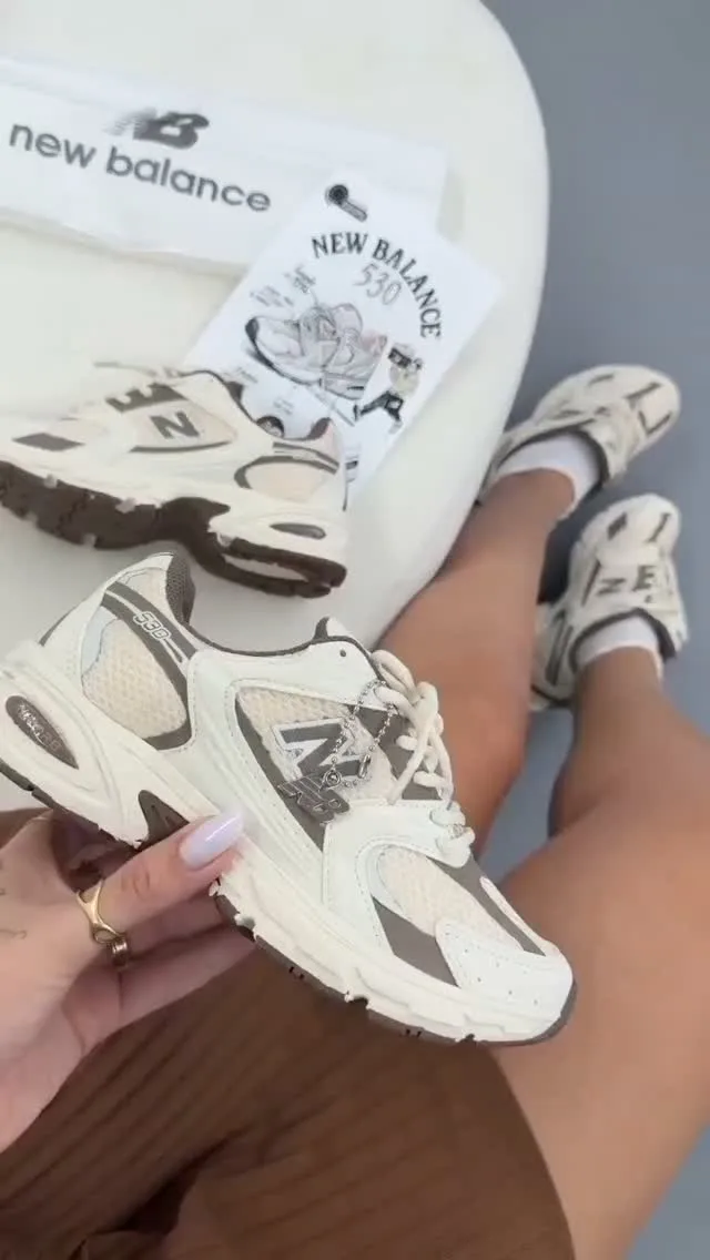 New Balance 530 branco e marrom